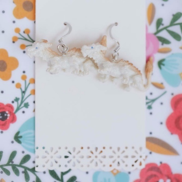 🐉 Good Luck Dragon "Falkor" Earrings 🧧 - Picture 2 of 2